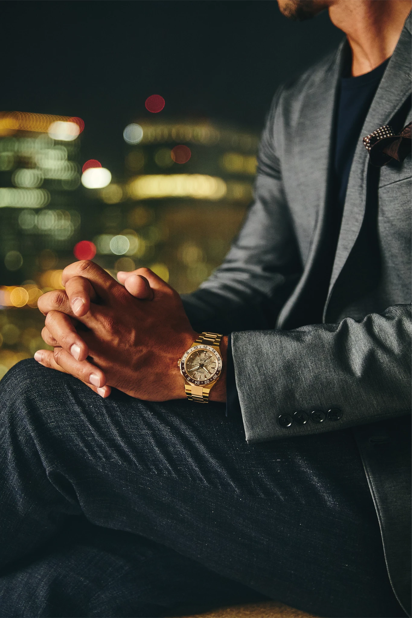 Series8 880 GMT Gold-Tone Dial Stainless Steel Bracelet NB6032-53P